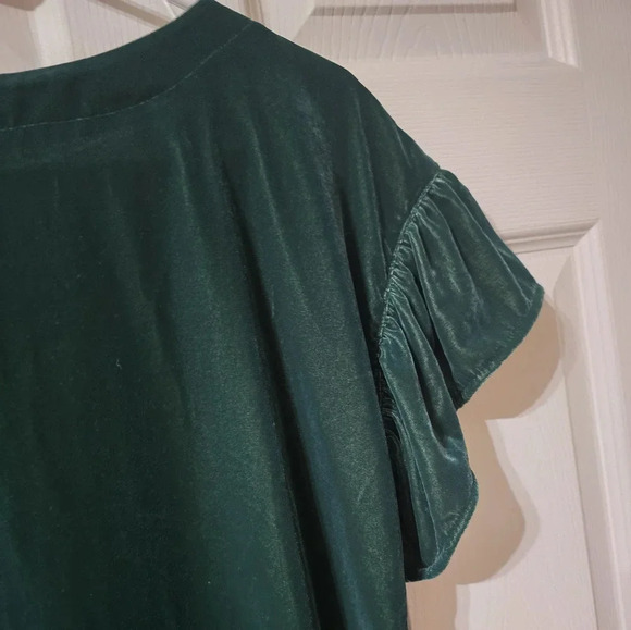 Gap Hunter Green Velvet Shift Mini Dress, Short Ruffle Sleeves, Crewneck, EUC! - Picture 9 of 11